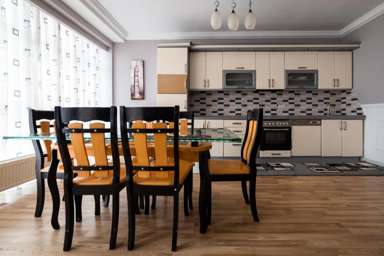Cedartree Prishtina Lägenhet Pristina Exteriör bild