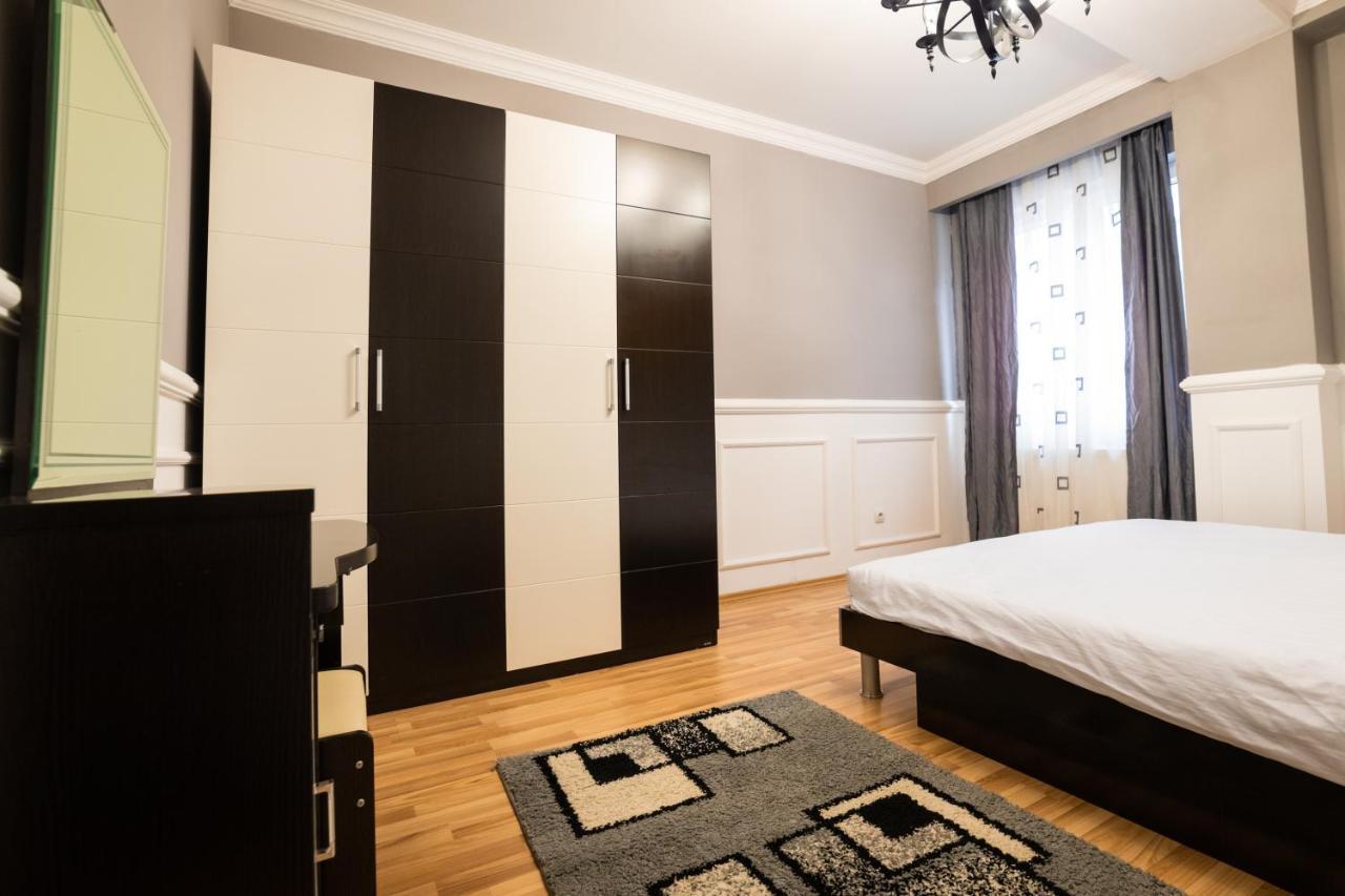 Cedartree Prishtina Lägenhet Pristina Exteriör bild